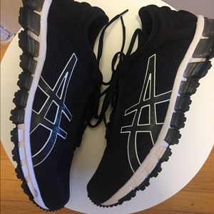 Asics GEL-Quantum 180 3 Running Shoes